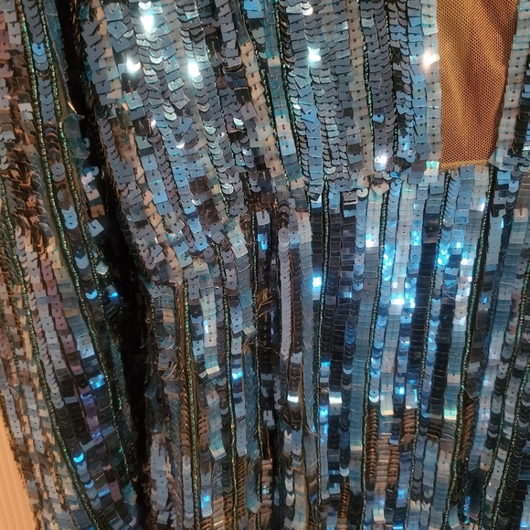 Rêve Riche Blue Sequin Long Sleeve Deep V Evening Dress Size 36 (US 4/6) - Picture 3 of 6